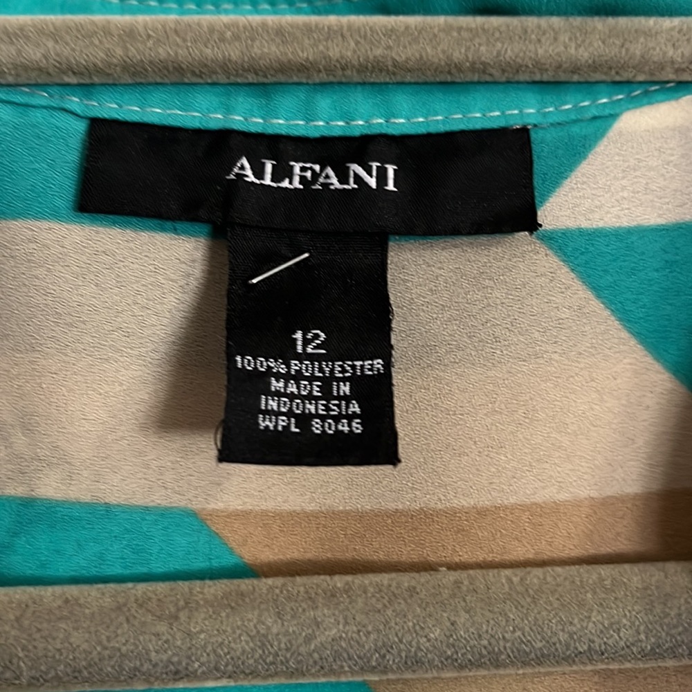 Alfani long sleeve blouse, black, tan, and teal- 12 - Picture 4 of 4